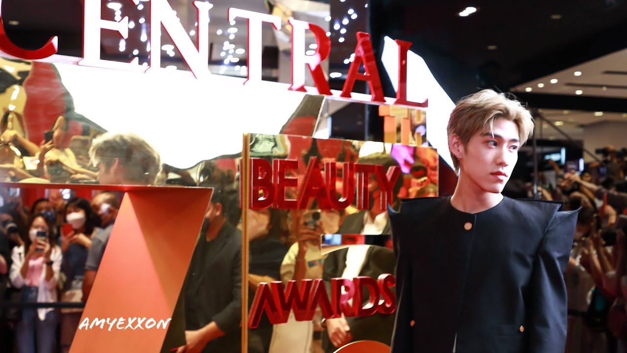 PP Krit - Tor Thanapob - Gun Atthaphan at Central Beauty Awards 21Jun22 (Part 1/3) | AmyExxon