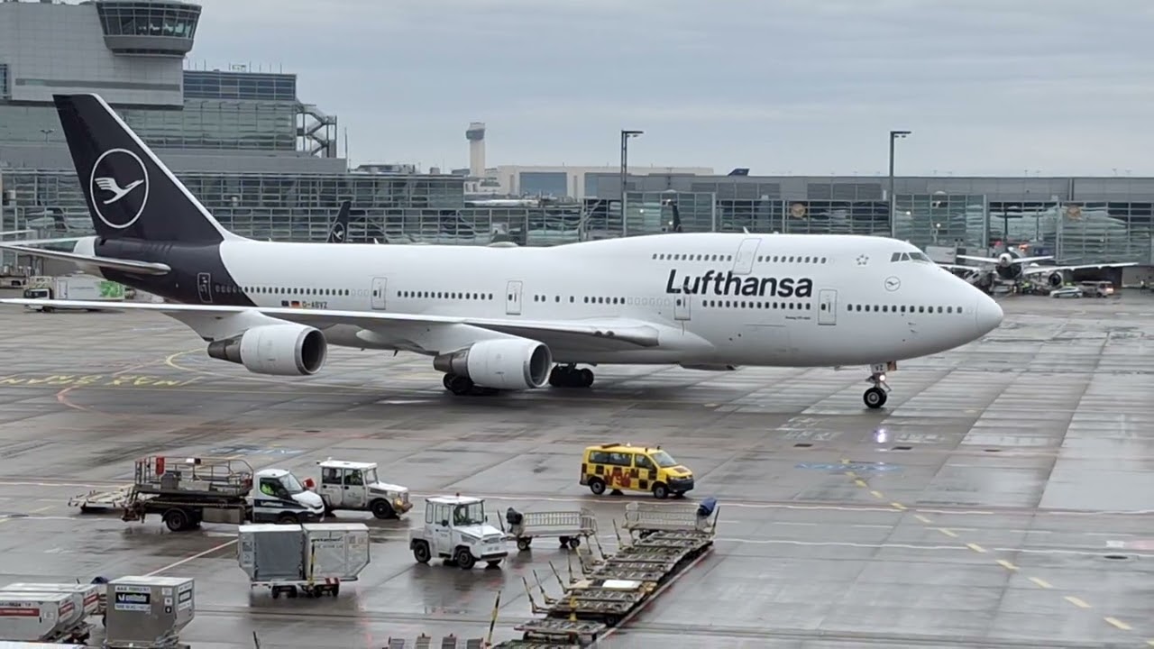 LH755 from Bangalore roll in D-ABVZ  B747-400 !t the gate frankfurt airporr 