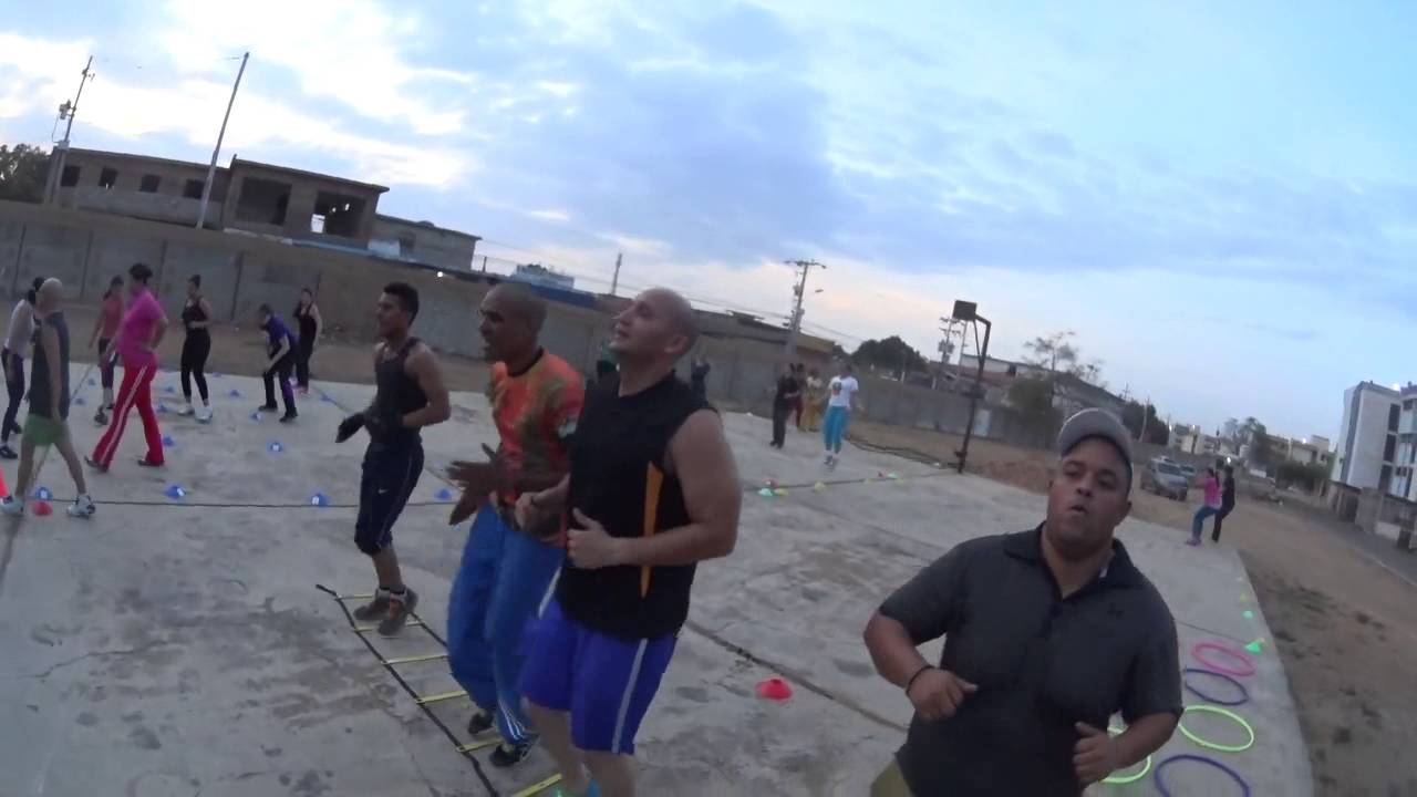 EL PINAR FIT SUPER CLASE DE EJERCICIOS FUNCIONALES TIPO CROSSFIT 14-07-2015 /15