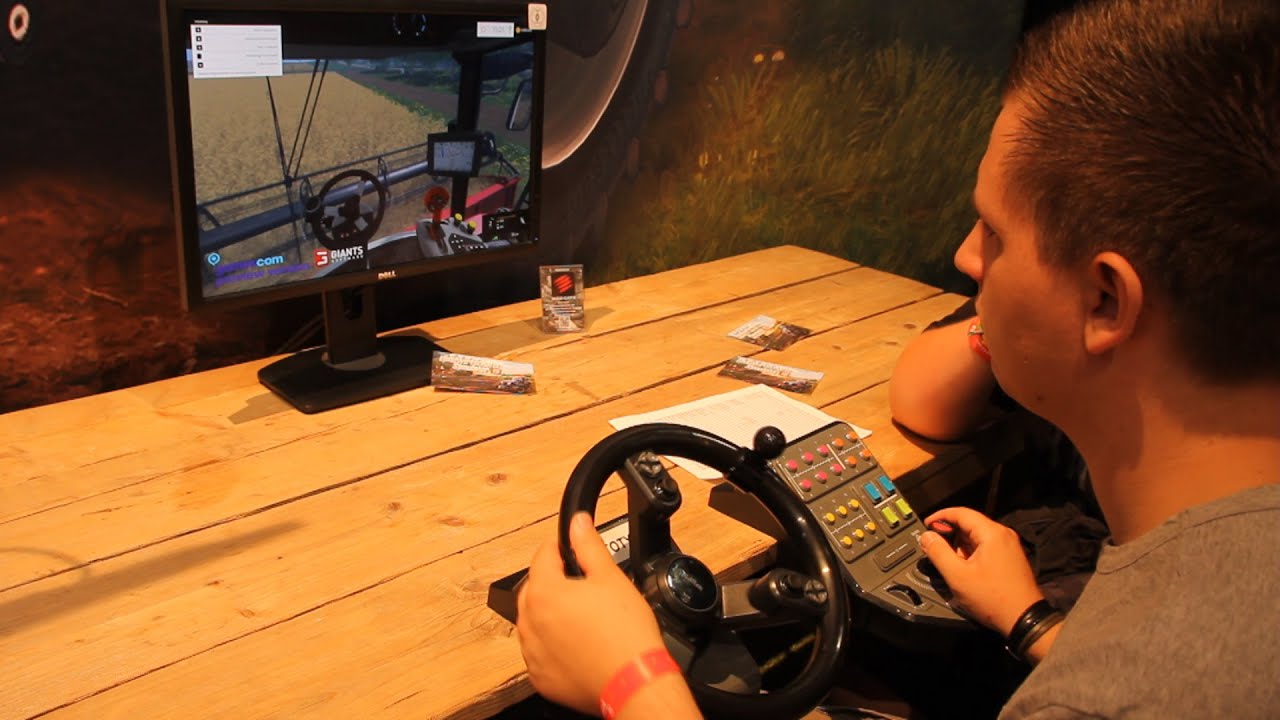 [LS15] Gamescom 2015: LS-Lenkrad, Pedale und Steuereinheit im Einsatz!