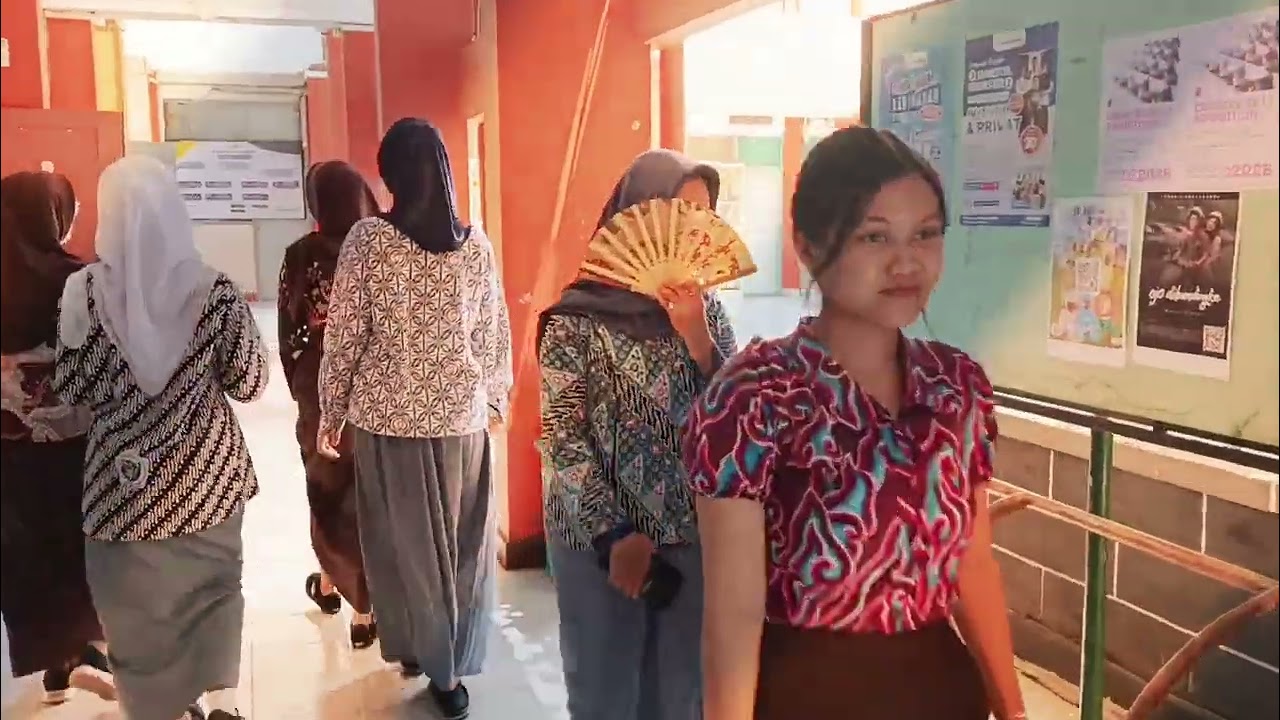 Dalan Liyane - Guyon Waton Cover | XII F2 | Kelompok 6 (Uprak Bahasa Jawa & Seni Musik) 