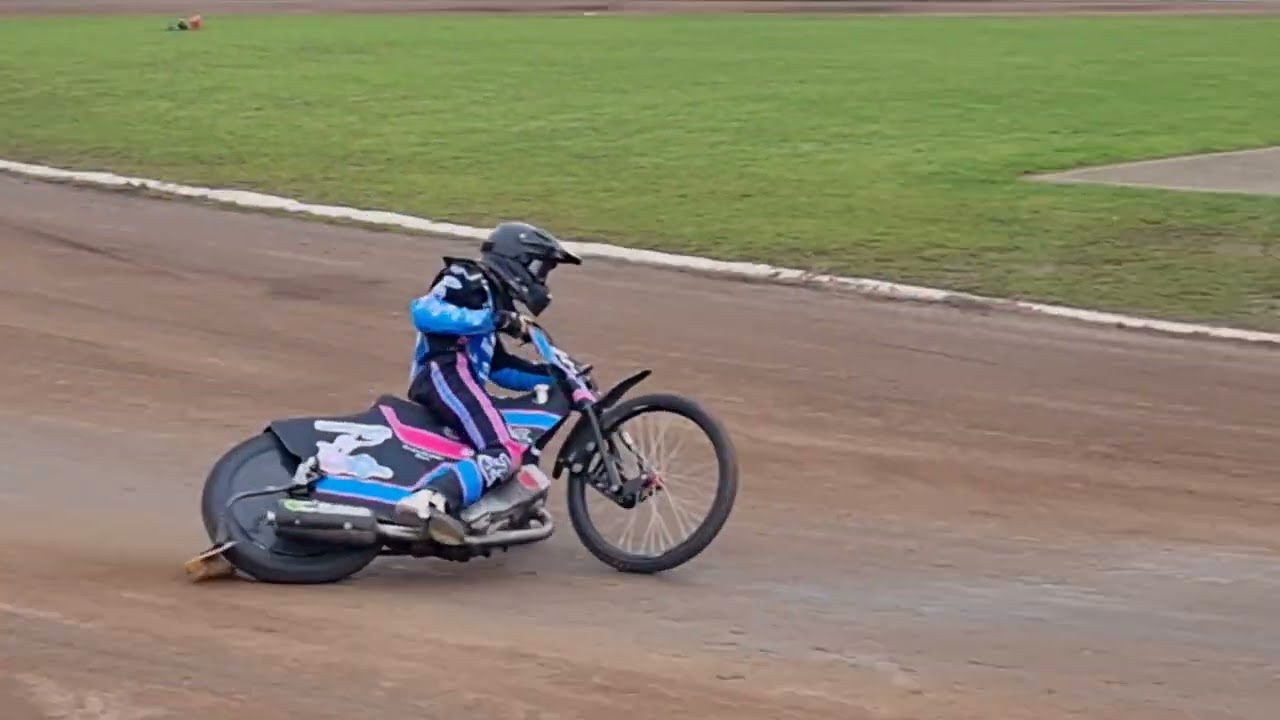 speedway scunthorpe first days practice 2022