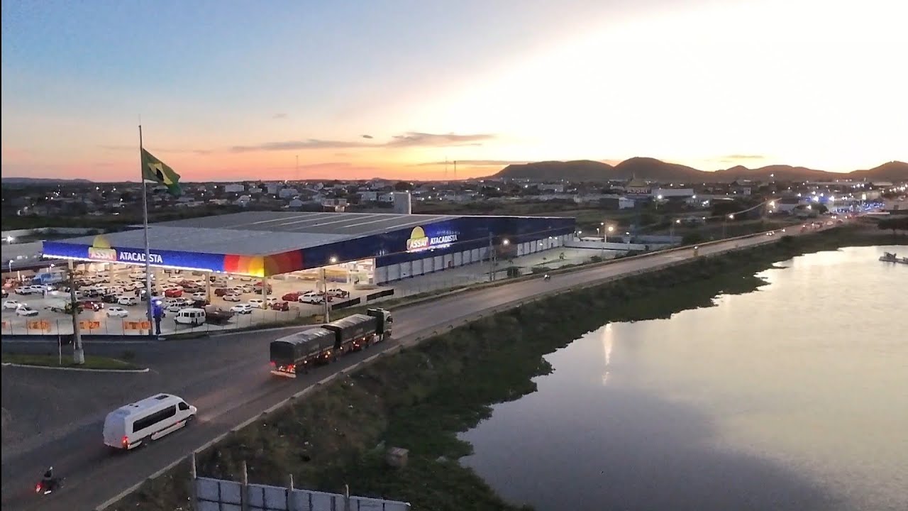 Passeio de Drone - Av. Waldemar Ign&aacute;cio de Oliveira - Serra Talhada-PE.