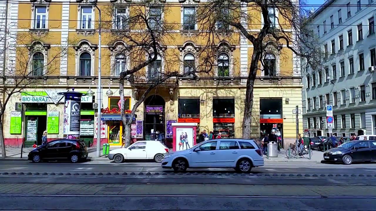 Budapest 4-es villamospótló: Széll Kálmán tér M - Újbuda-központ M