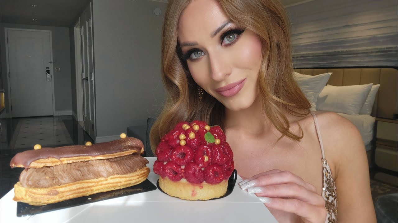 ASMR Eating Beautiful Desserts At The Bellagio! 🍰🍮