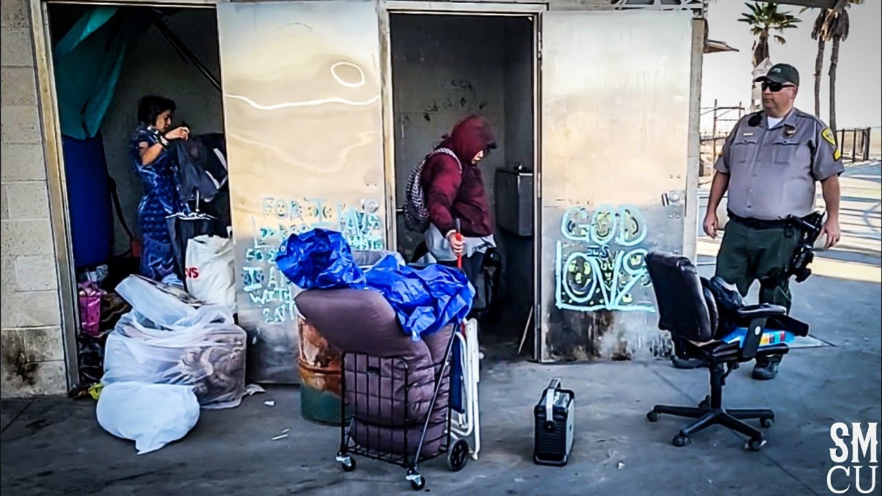 Weekly Restroom Encampment Clean-up in Venice