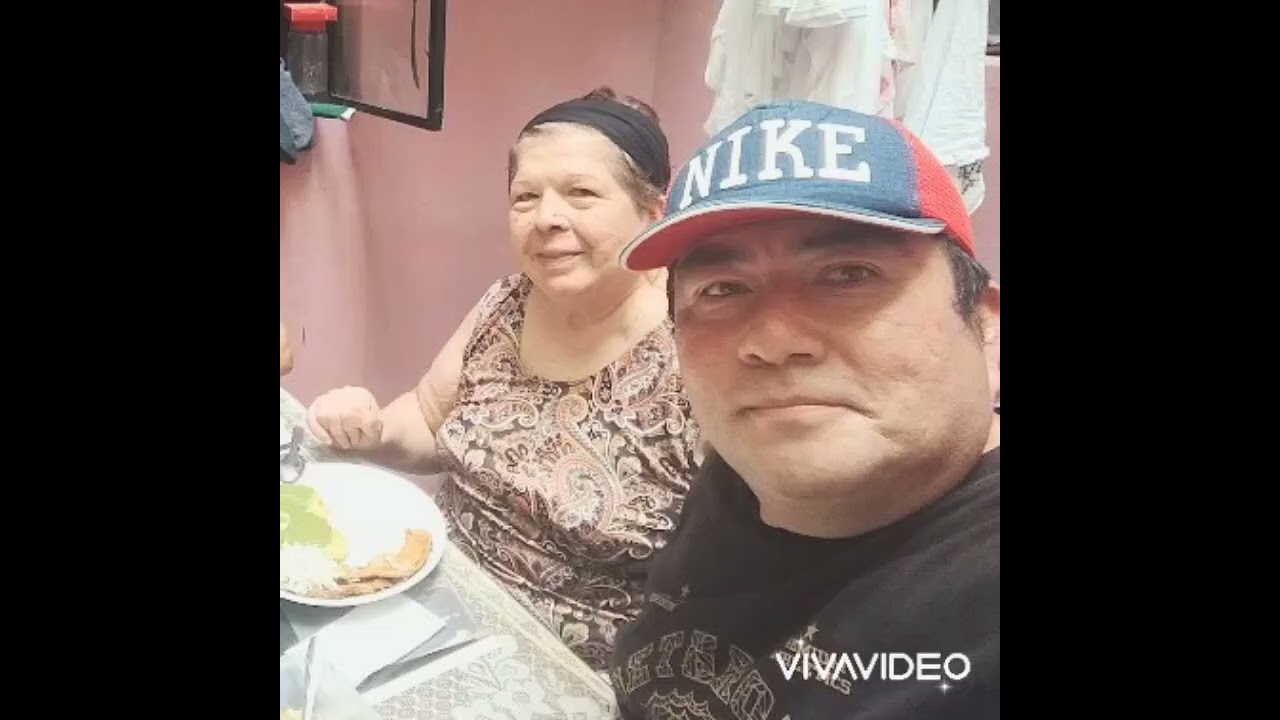 UN AMOR LINDO , Los Kings Internacional de Sullana . canta: Lalo , Caloro y Nalo .  SULLANA