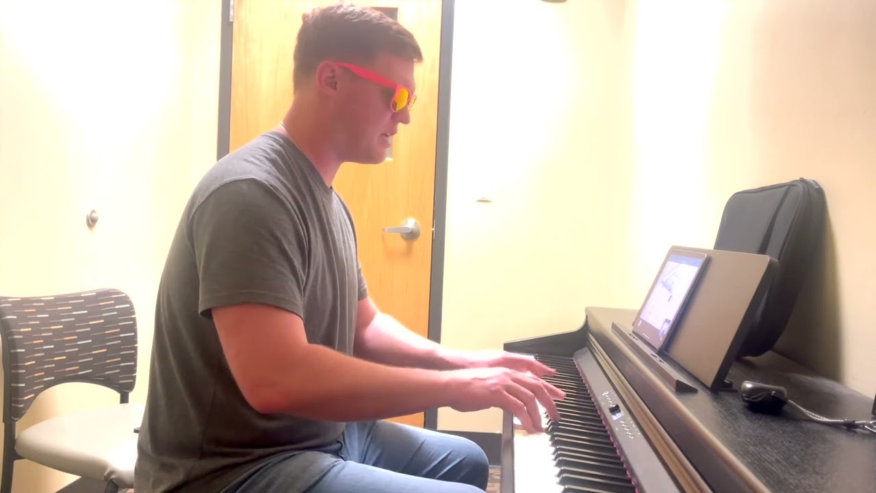 Wonderwall -Oasis (Piano & Vocal Cover)