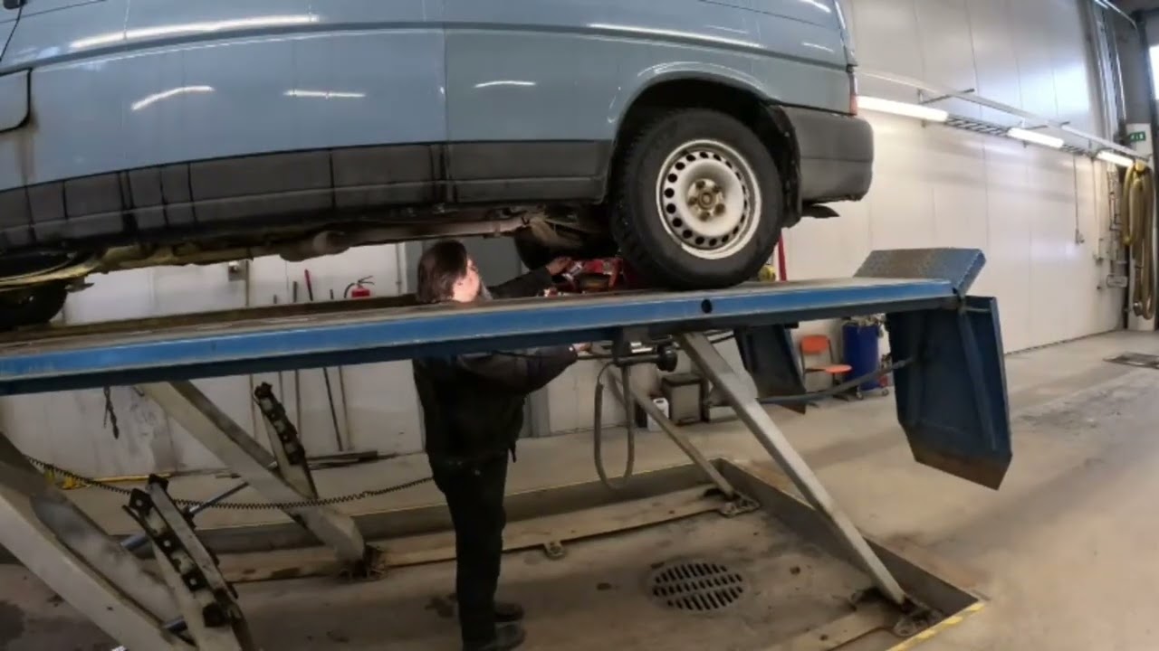 Autojen ja ihmisten syynäystä...