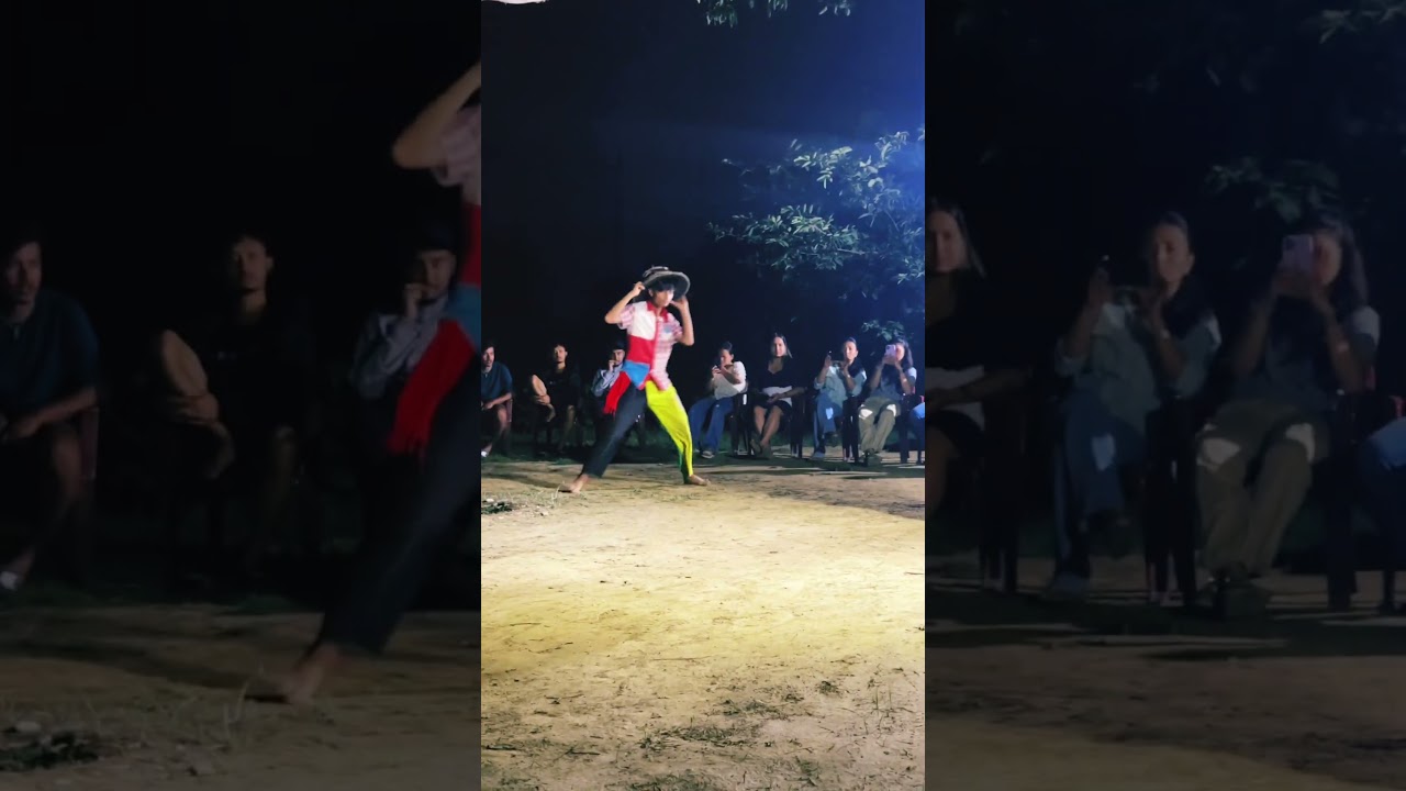 Tharu Dance in Sauraha  