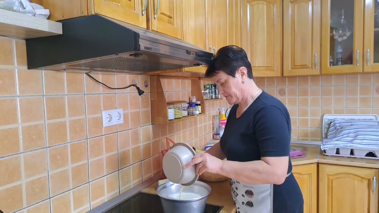 Banane +puding +keks i šlag = ukusan kolač̣ 🍰🍰