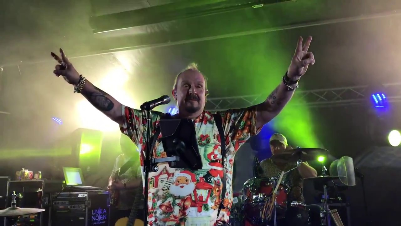 Lasse Stefanz, En runda i baren & Peppelinos bar, 2017.12.02 Törringelund