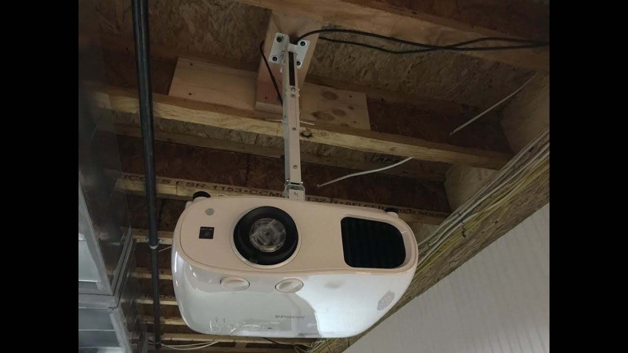 Projector mount
