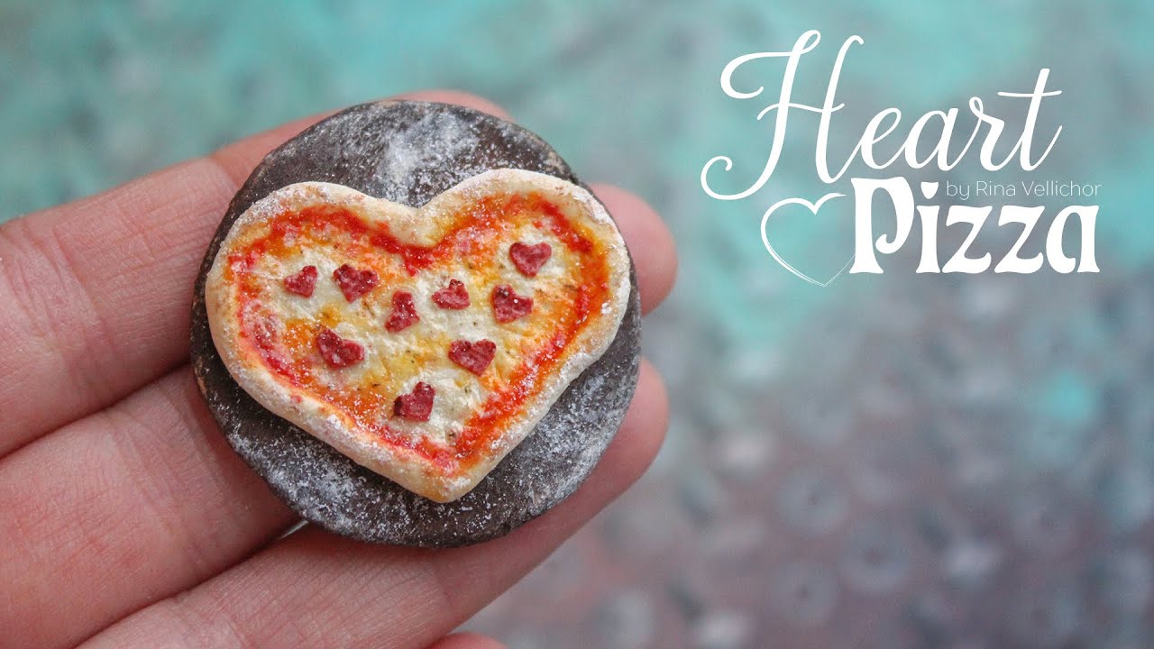 🍕Миниатюрная реалистичная пицца «Сердце» с пепперони на День святого Валентина из полимерной глины