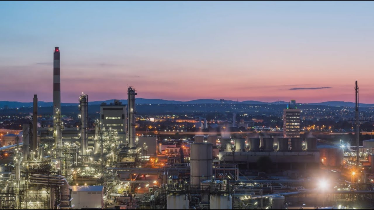 Trailer: Spring cleaning at the Schwechat Refinery 2016