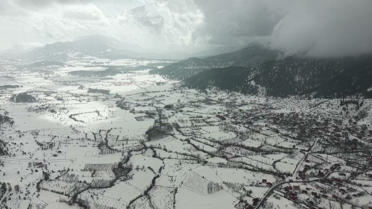 Sislerin Arasında Kış Yolculuğu | Karlı Dağlardan Sessiz Ovaya