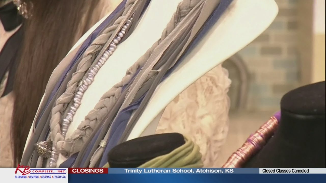 Upcycle old T-shirts into DIY necklaces
