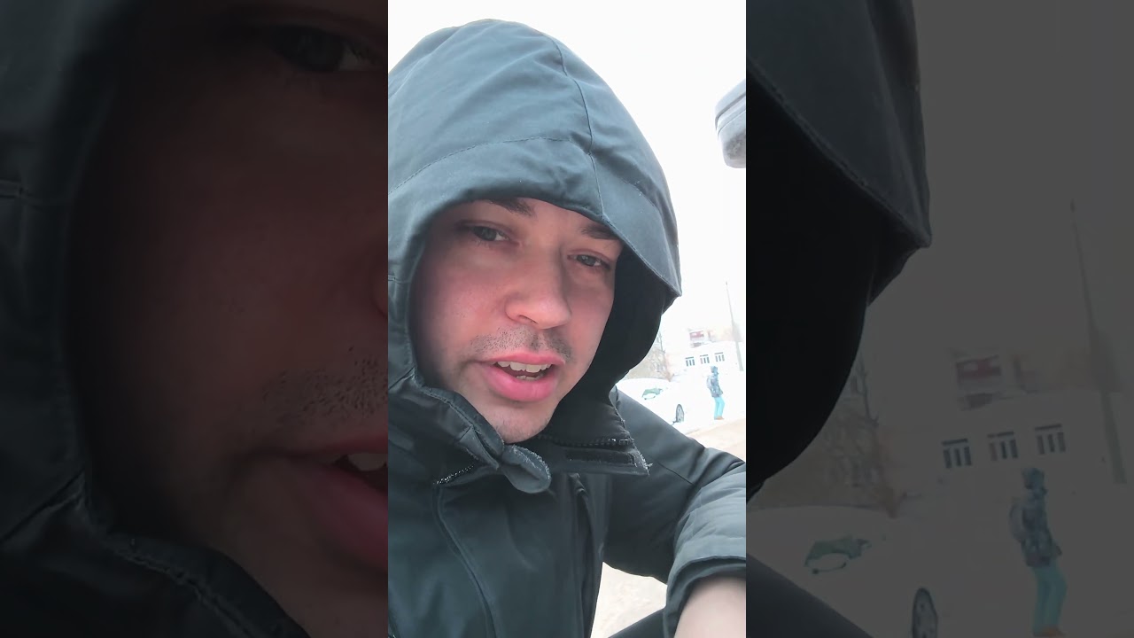 Вооружился мультитулом.