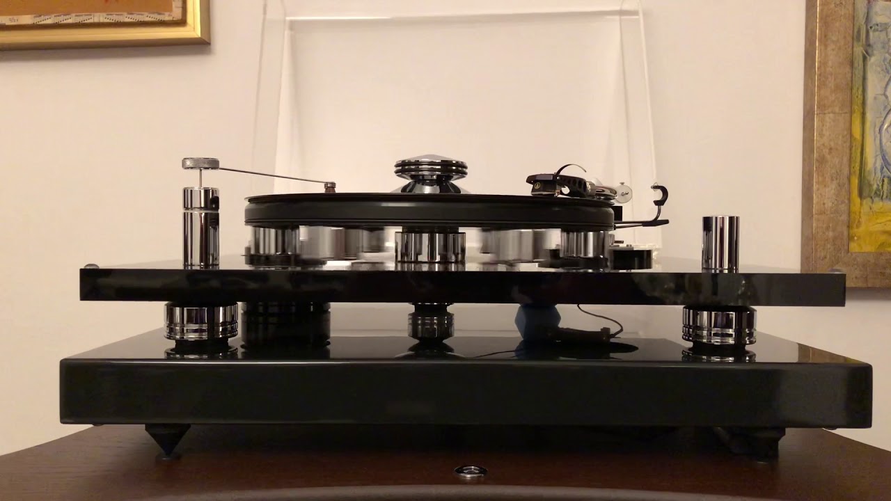 Accuphase E600, DP-720, PS-530, Transrotor Connoisseur