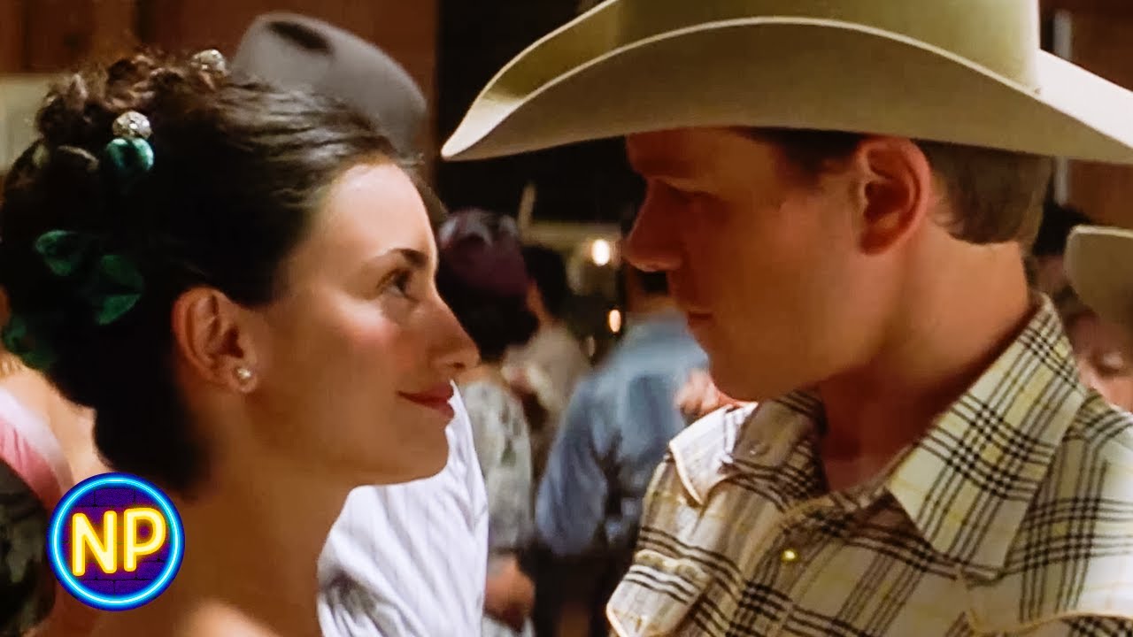 Matt Damon Dances with Penélope Cruz | All the Pretty Horses | Now Playing