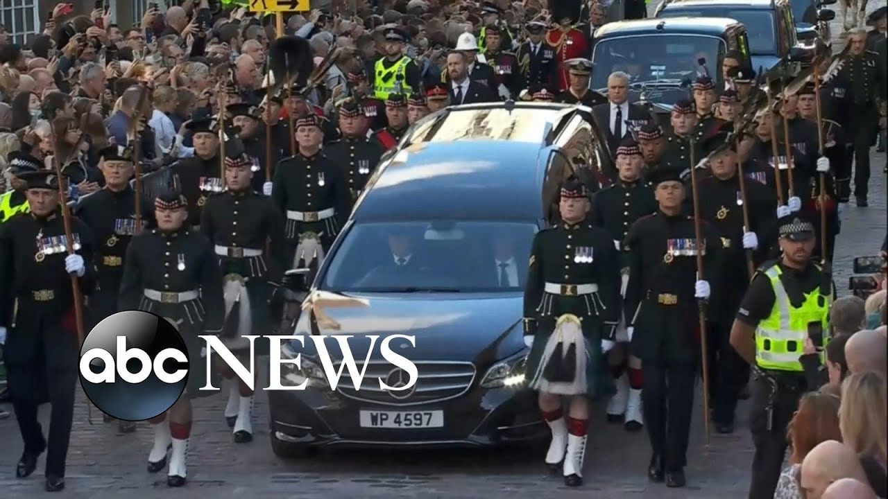 King Charles III leads the processional for the queen into St. Giles&rsquo; Cathedral