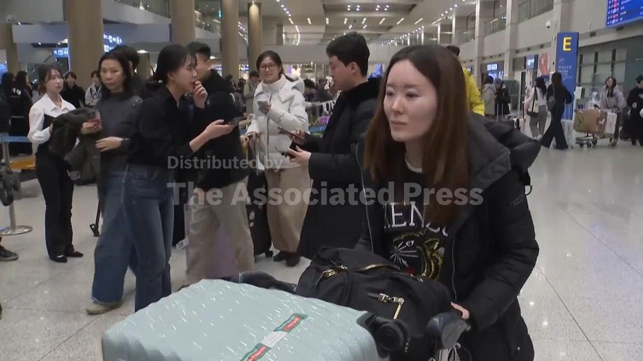 South Korea nationals evacuated from Iran and MidEast arrive at airport in Incheon