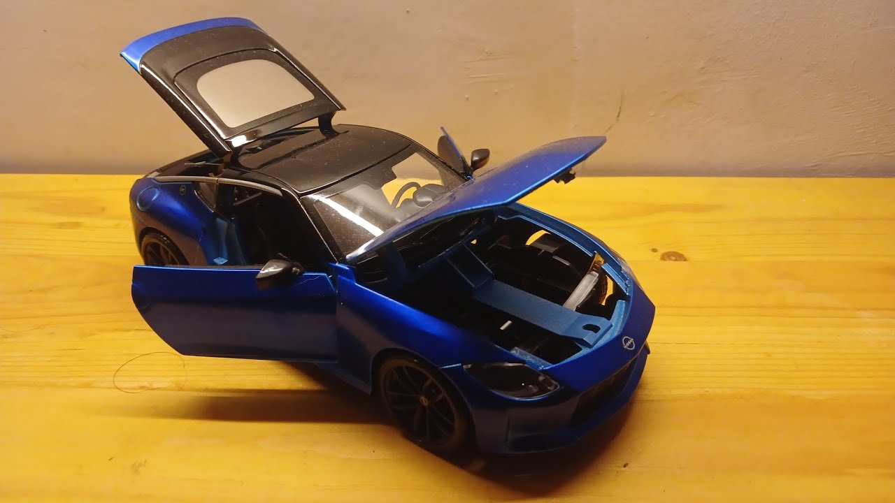 UNBOXING Nissan Z (2023) 1:24 || Maisto