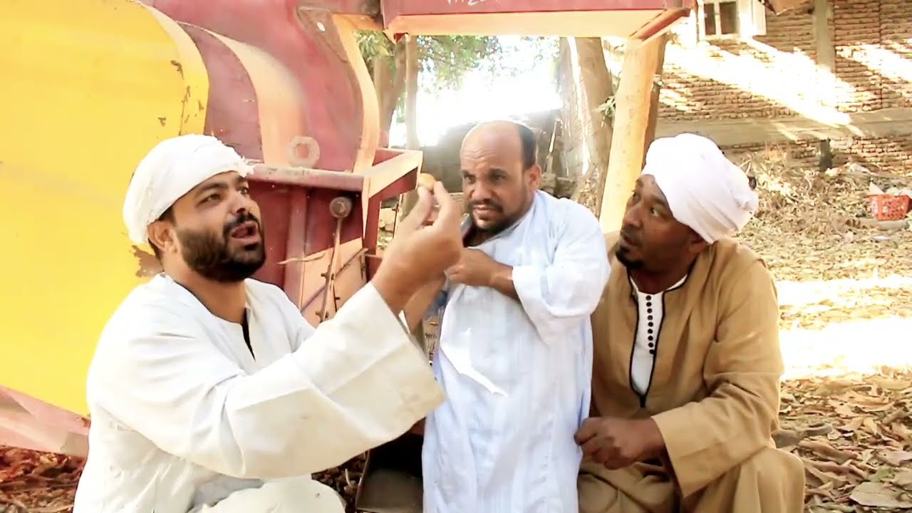 الحاج سمير قفش سعيد بيشحت فى بلد غريبه ضحك مش خلصان