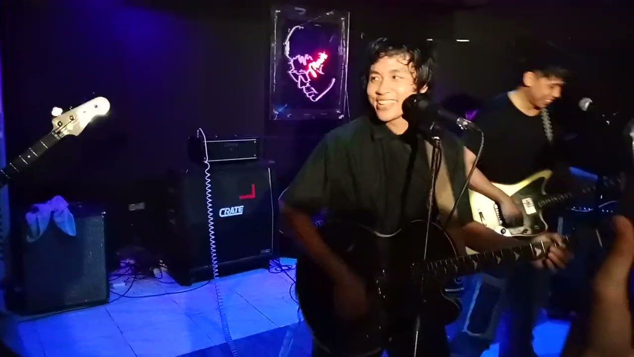Telepono By One Click Straight (Live At Mow's 08.28.25)