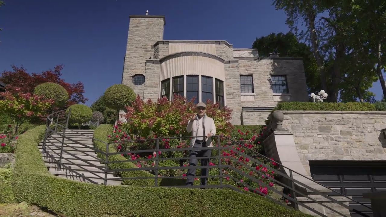 $15,000,000 | Sprawling Estate with Views