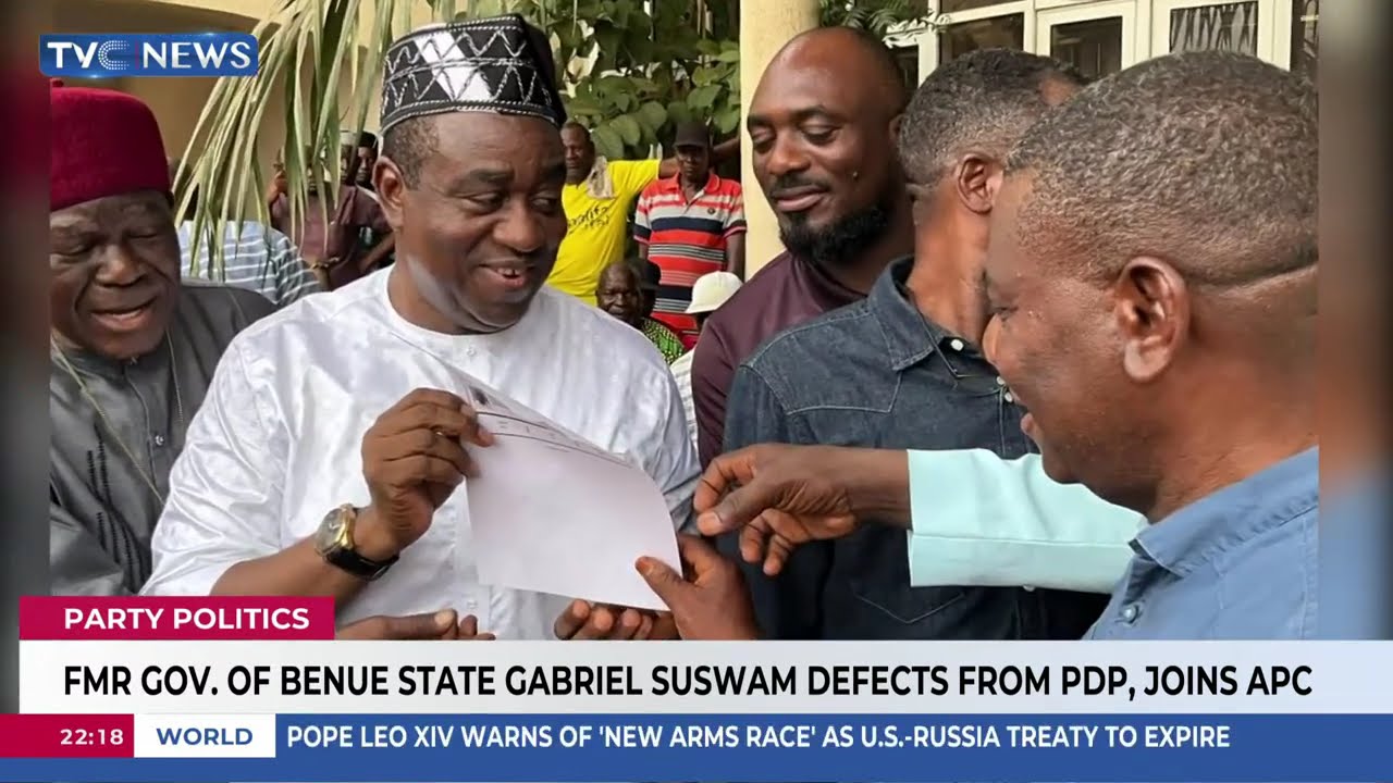 Fmr. Gov. Of Benue State Gabriel Suswam Defects From PDP, Join APC