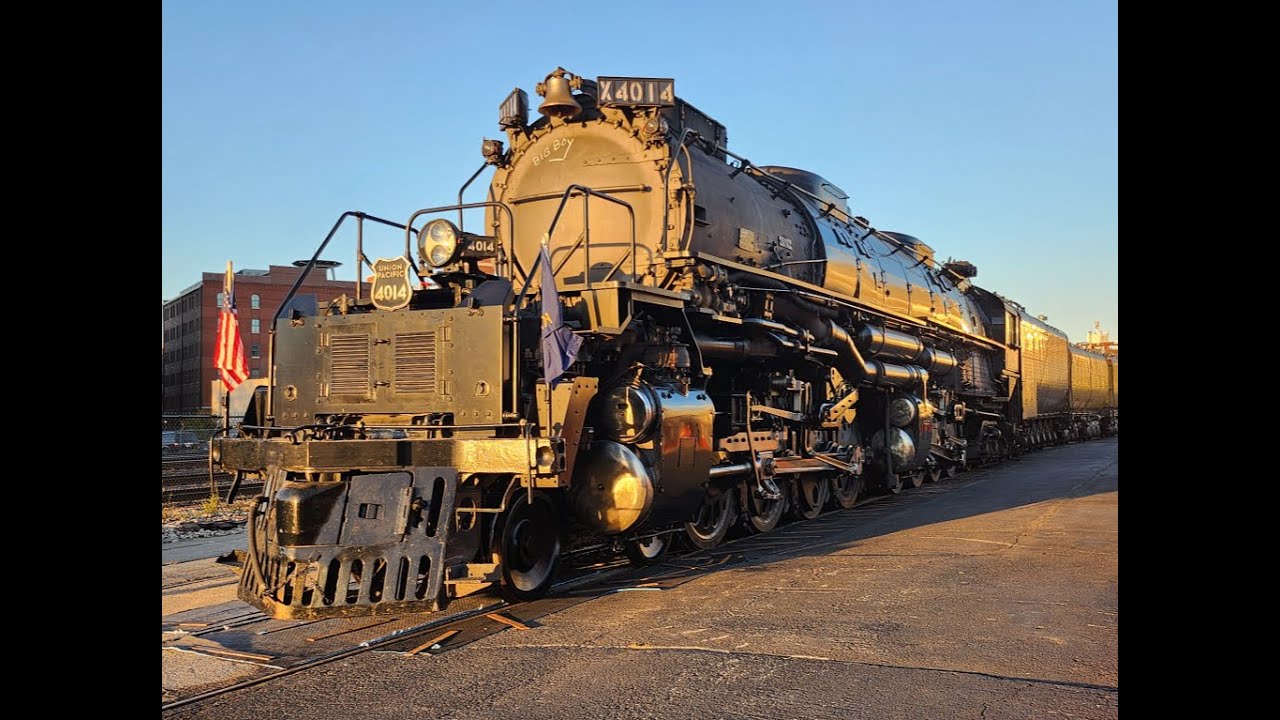 Big Boy 4014 Leaving Union Station KC on 10/17/2024
