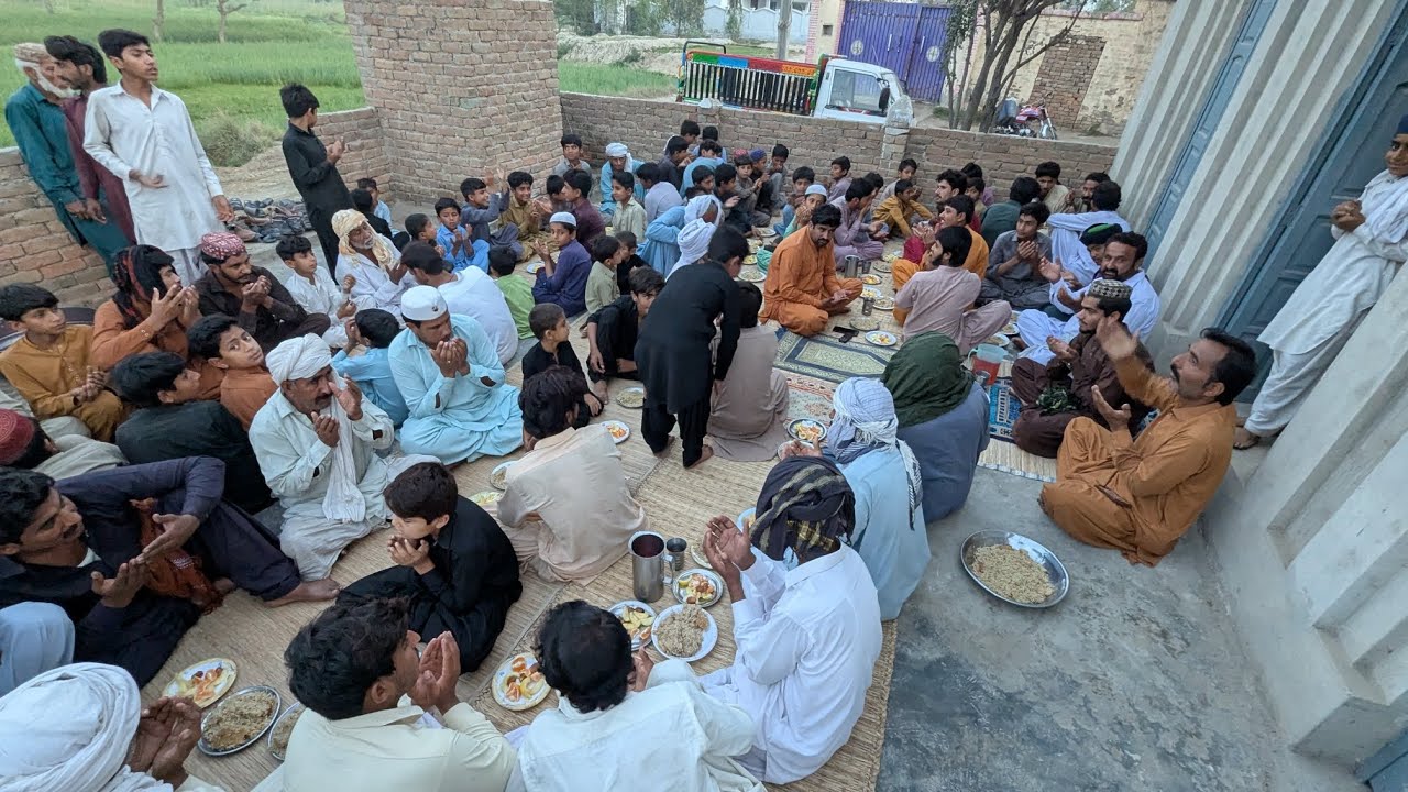 Alhamdulillah Masjid Me 18 Roza iftari program- Haji Sardar Ali and family Ki trf Sy.♥️🤲♥️