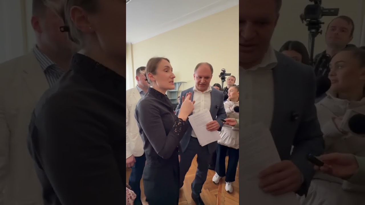 Vreau să urmăriți cum cei de la PAS stau prin cabinete și în alte locații, numai nu la ședința CMC