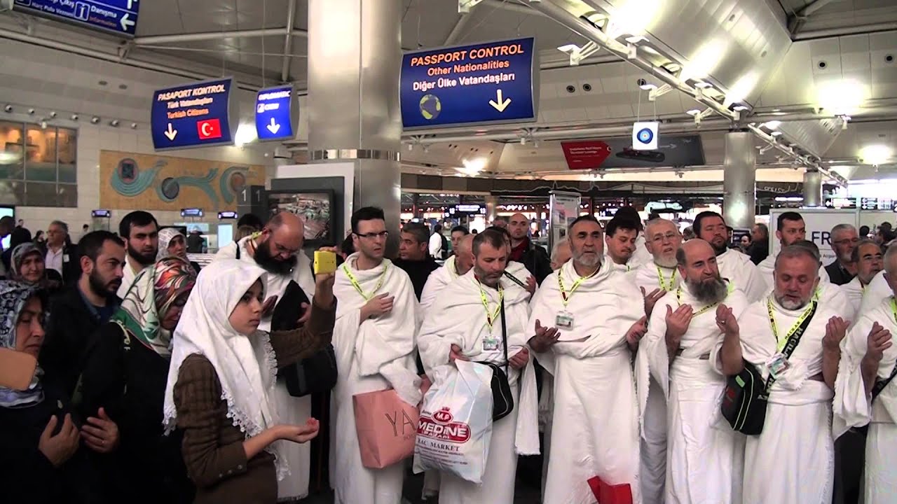 2014 ŞUBAT  UMRECİLERİMİZİ GÖNDERİRKEN HAVA ALANNDA DUA VE UMRE NİYET  1