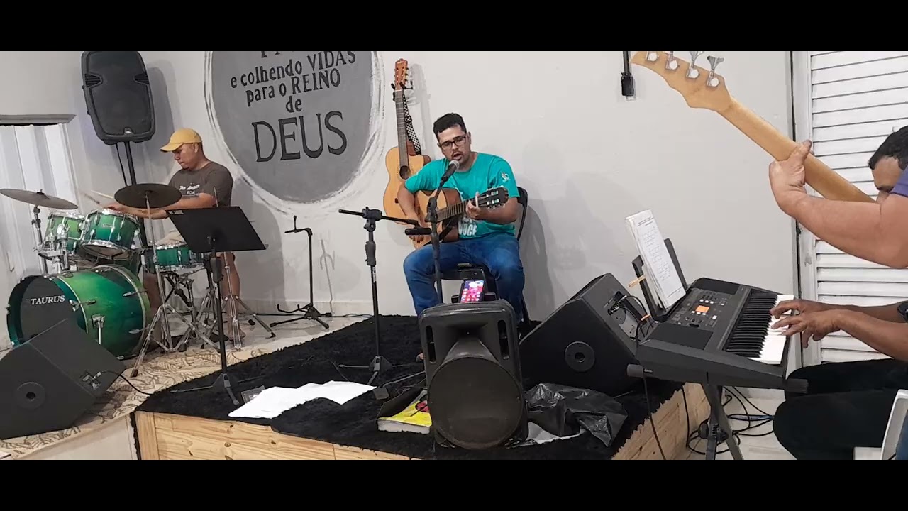 Faz chover ensaio com os adoradores 