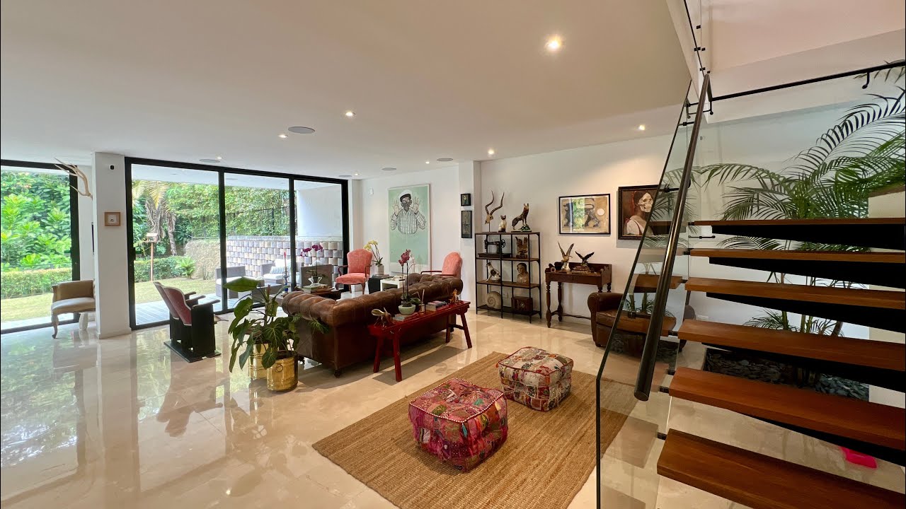 VENDO CASA EN AVELLANO DE LA CALLEJA ENVIGADO, SAN LUCAS, SECTOR MONTESSORI