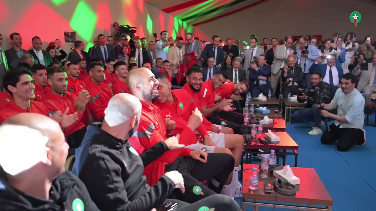 لاعبو المنتخب الوطني يزورون السجن المحلي لمدينة سلا
