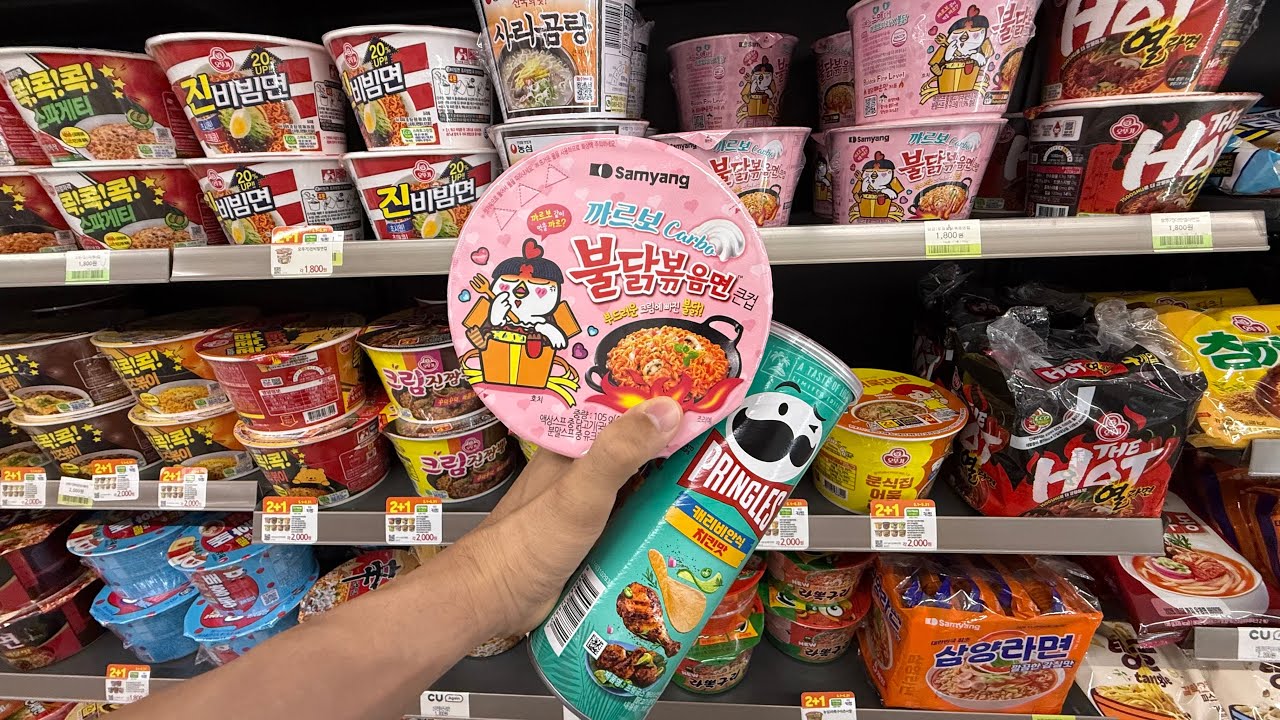 Korean conveniencestore 🇰🇷🍜 pringles new icecream and fish ramen 3 combo in 1 video