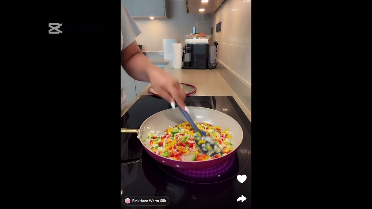 Muriel blanche en cuisine pour sa famille 😍