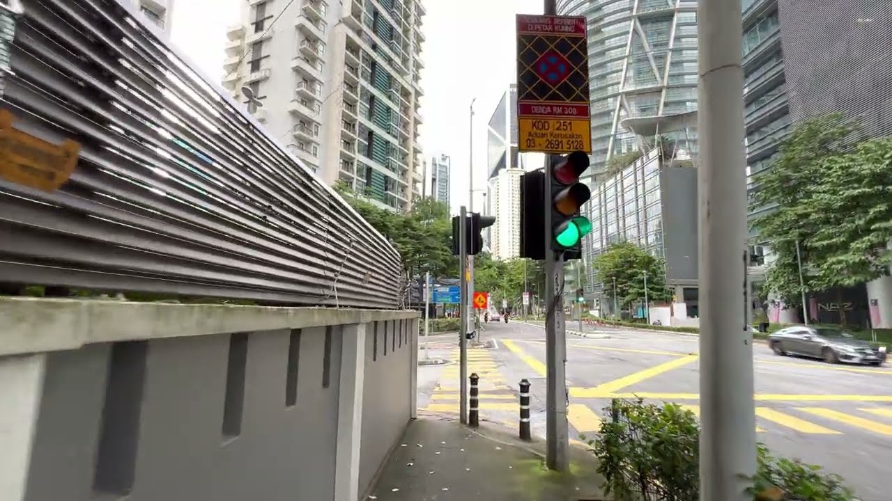 Touring from Pavilion to Banyan Tree hotel & Pullman hotel & walk tour to Petronas Twin Towers #5