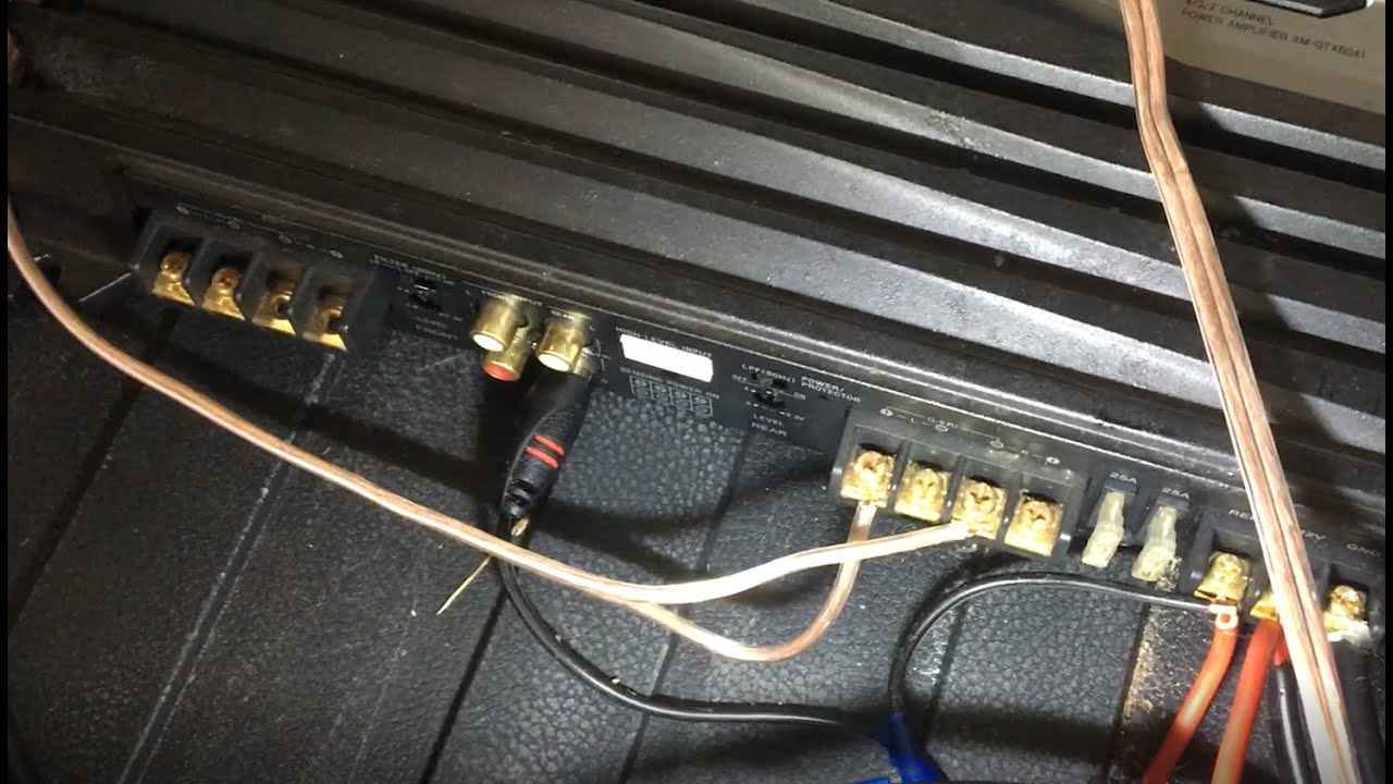Nissan Xtrail Amp and Subwoofer install part 1 of 2