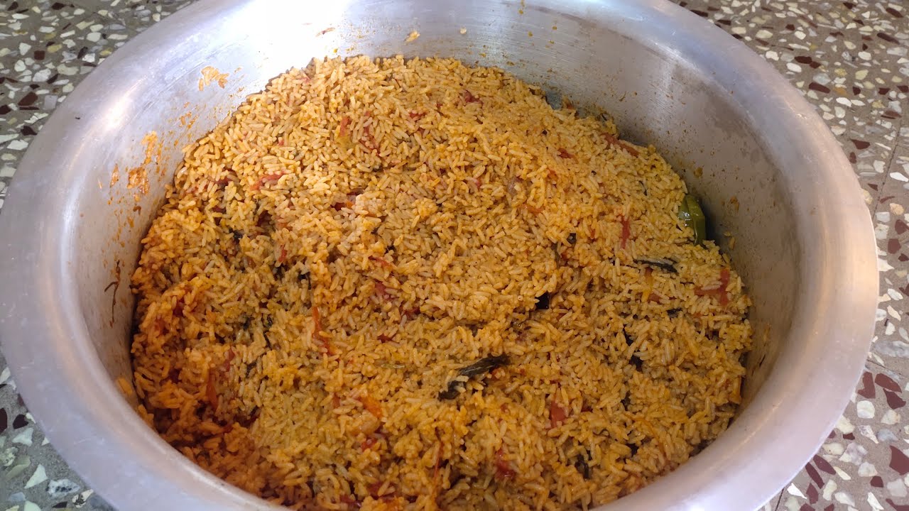 20 பேருக்கு பிரியாணி சுவையில் தக்காளி சாதம் | Tomato Rice for 20 Members | 2 kg Thakkali Sadam