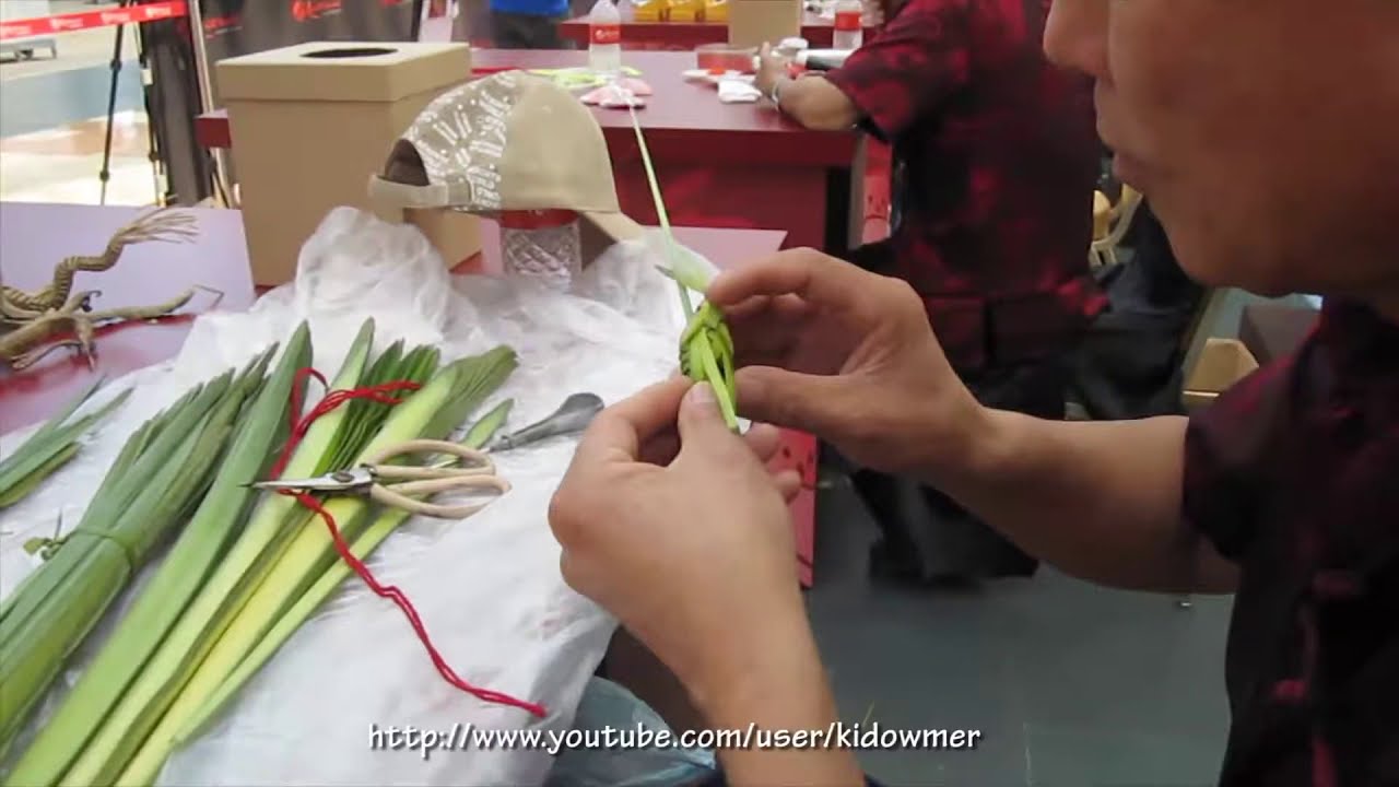 The Art of Folding a Bamboo Leaf Grasshopper