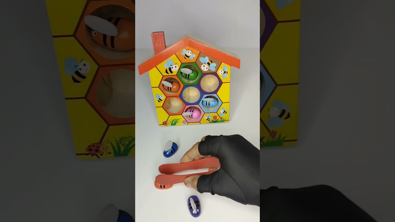 Funny Colour Full Bees #bees #shorts #youtubeshorts #colorfulfun