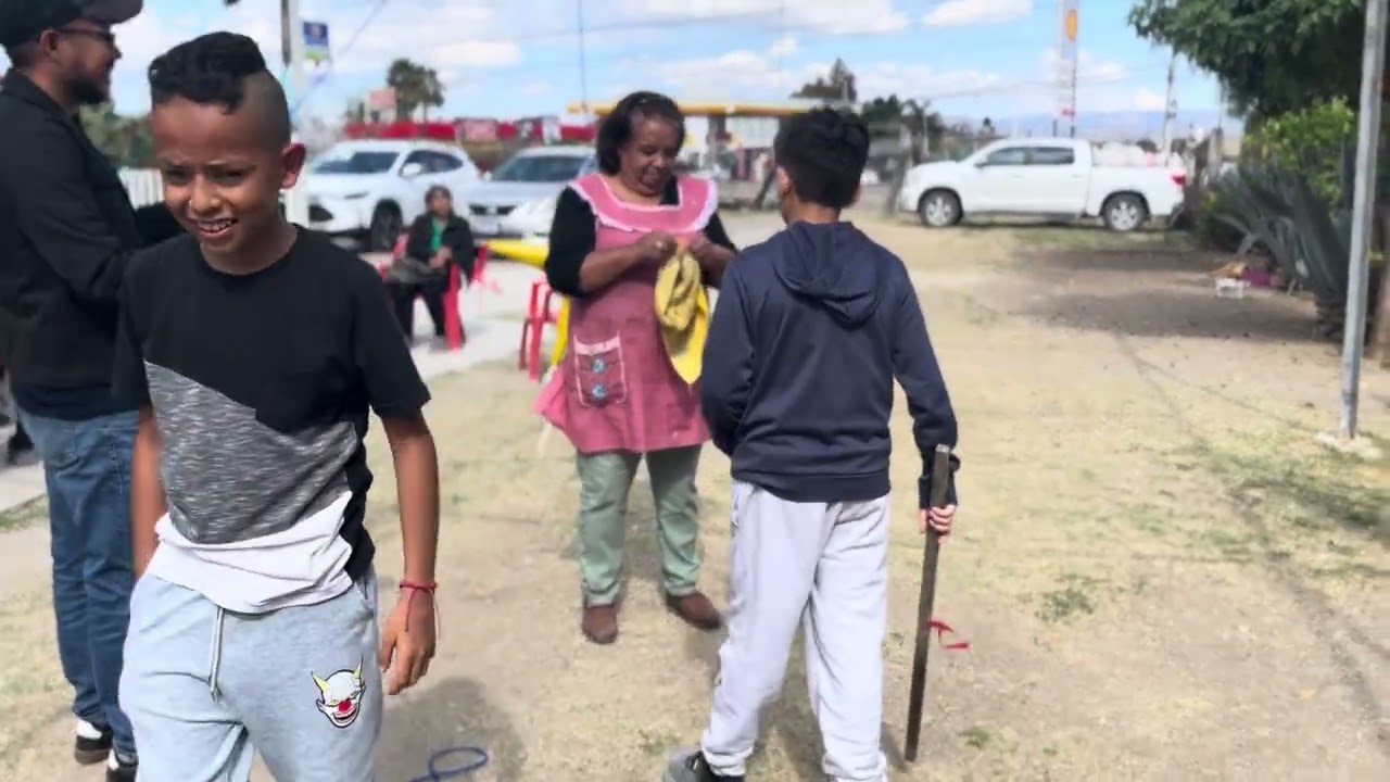Piñata Mexicana con los primos | El Blog De Aby | León, Gto. MX