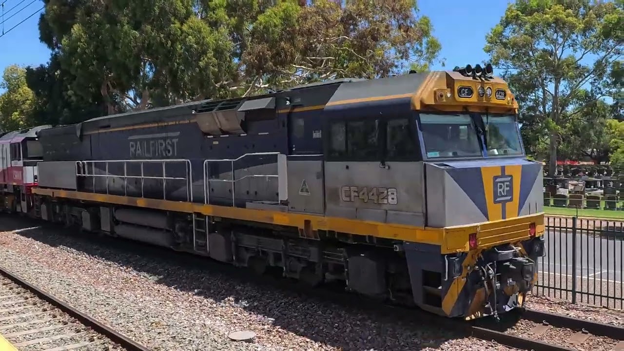 Chasing Super Freights Downunder
