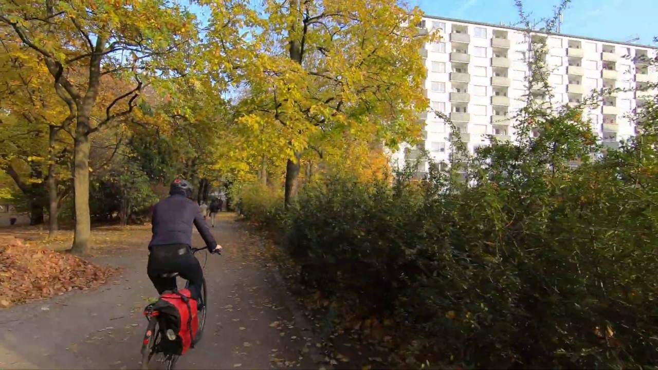 Berlin - Walking through Volkspark Sch&ouml;neberg Wilmersdorf [1440p60]