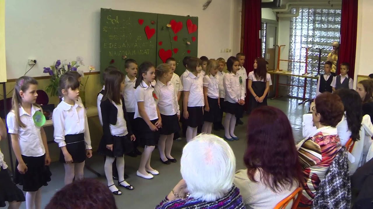 Anyák napja 2014 Nádasyd Iskolá 1/A