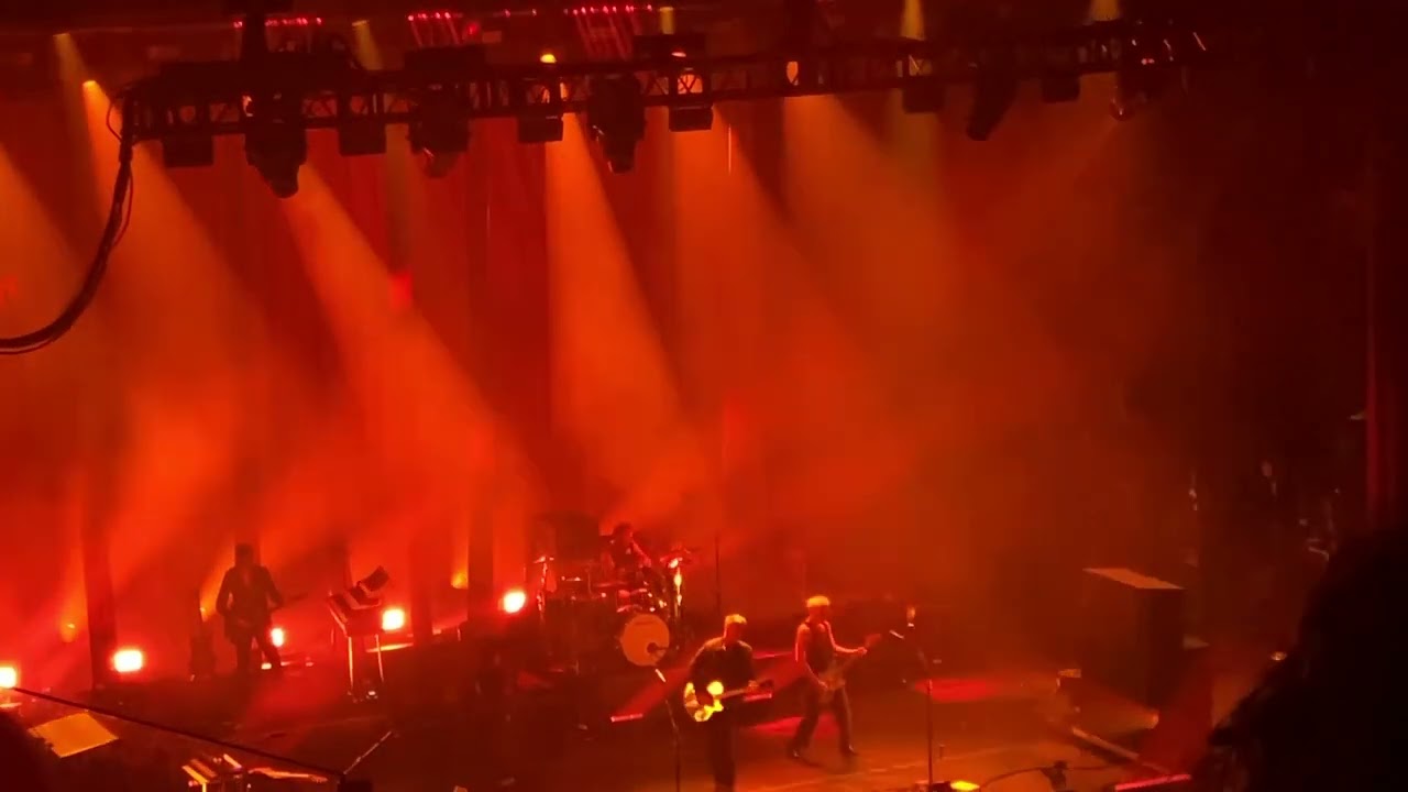 The Way You Used To Do | Queens of the Stone Age | MGM Music Hall @ Fenway - Boston, MA | 6/10/2025